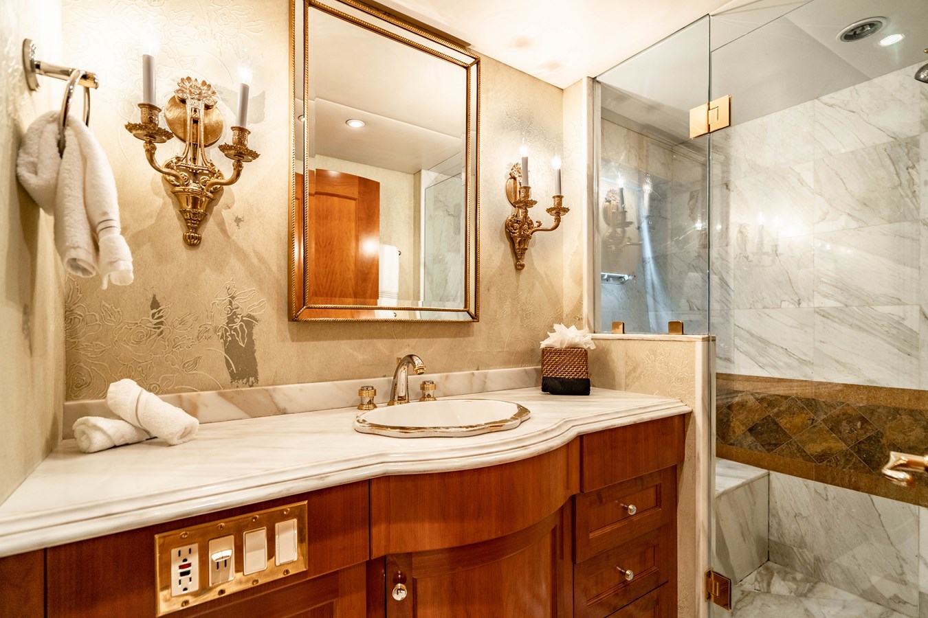 double cabin 2 ensuite .jpg