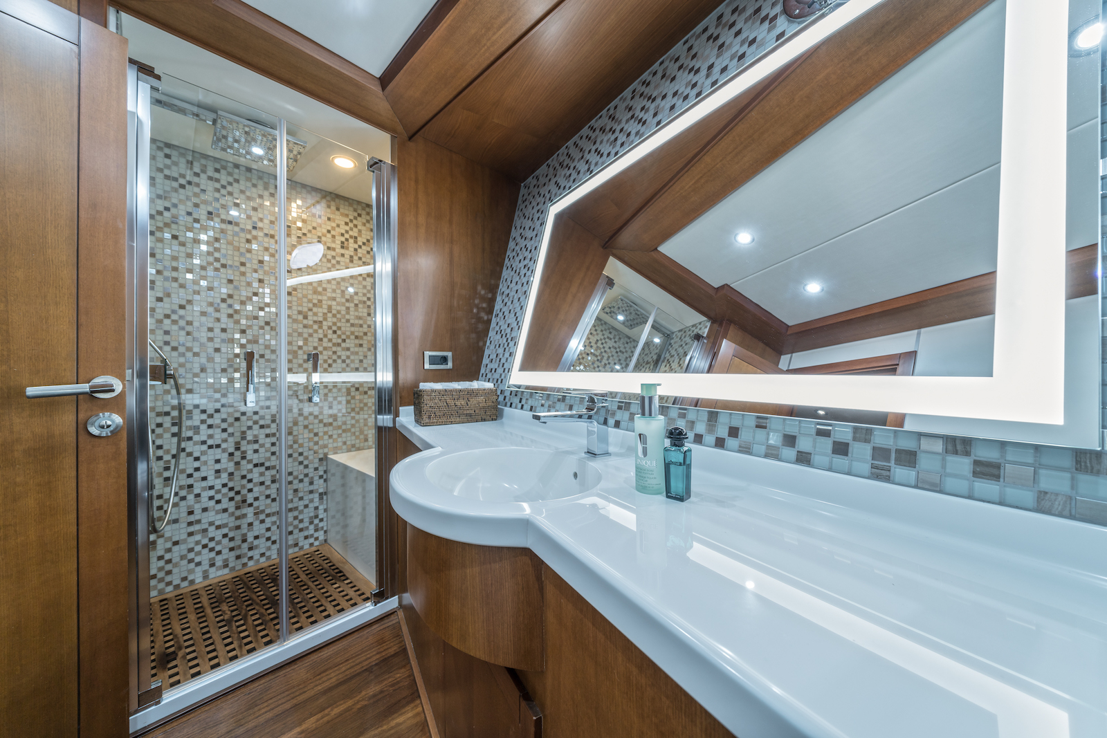 double cabin ensuite .jpg