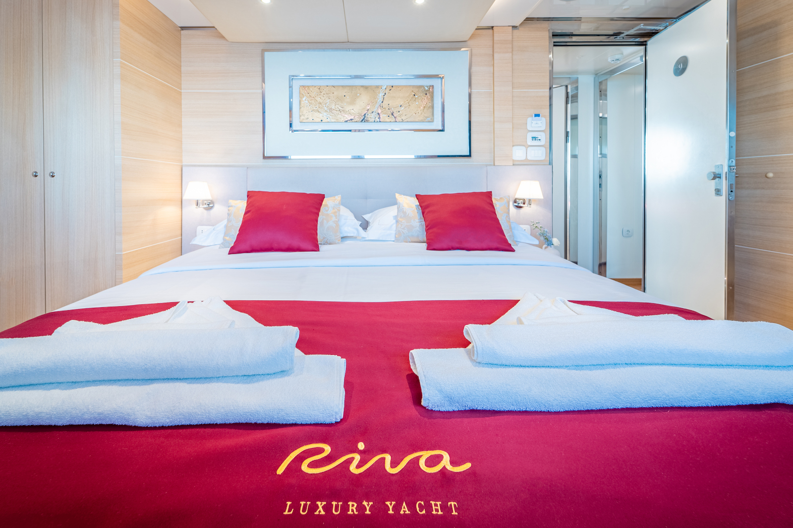 double cabin for guests detail.jpg