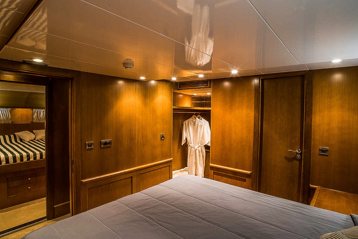 double cabin wardrobe.jpg