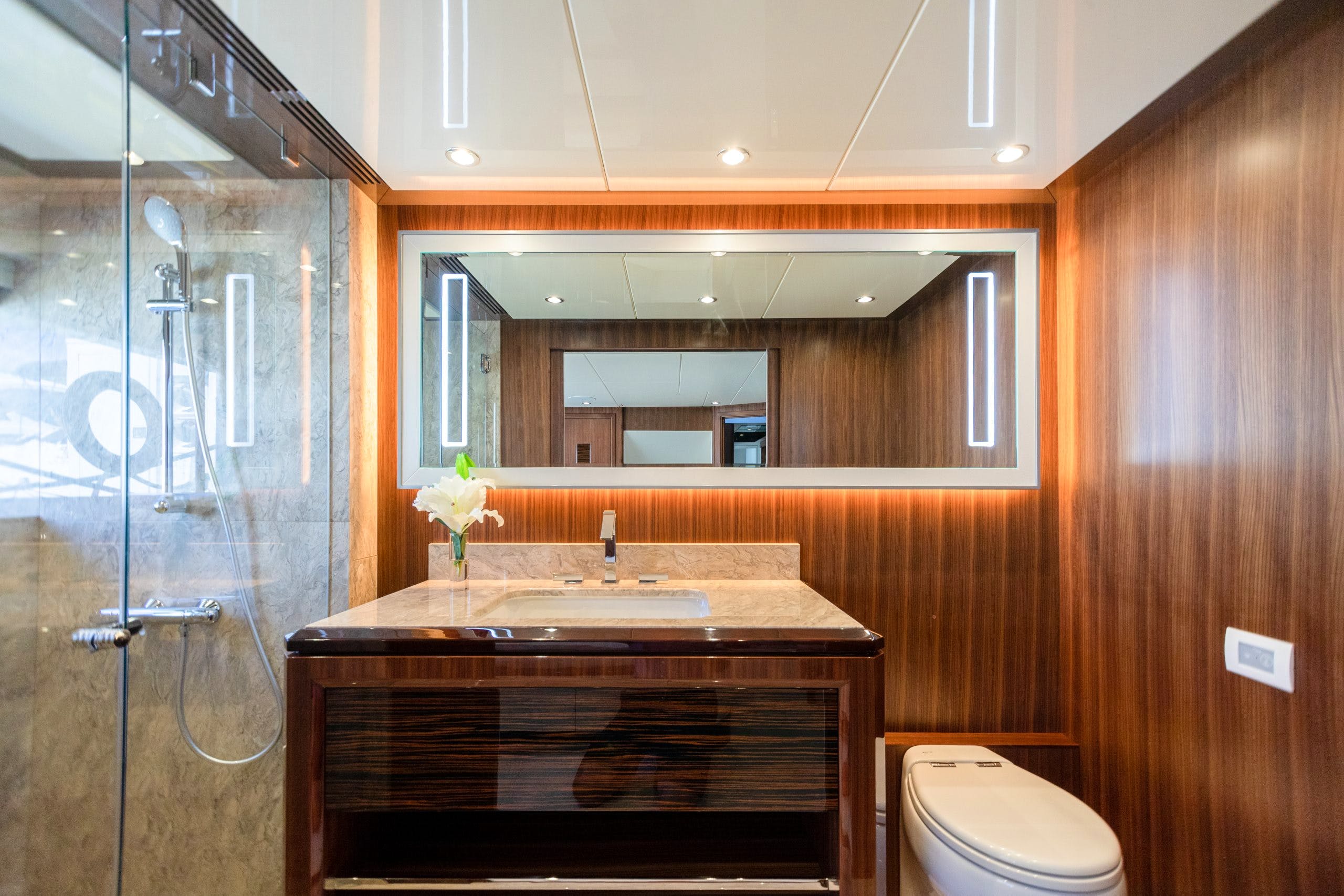 double guest below deck ensuite.jpg