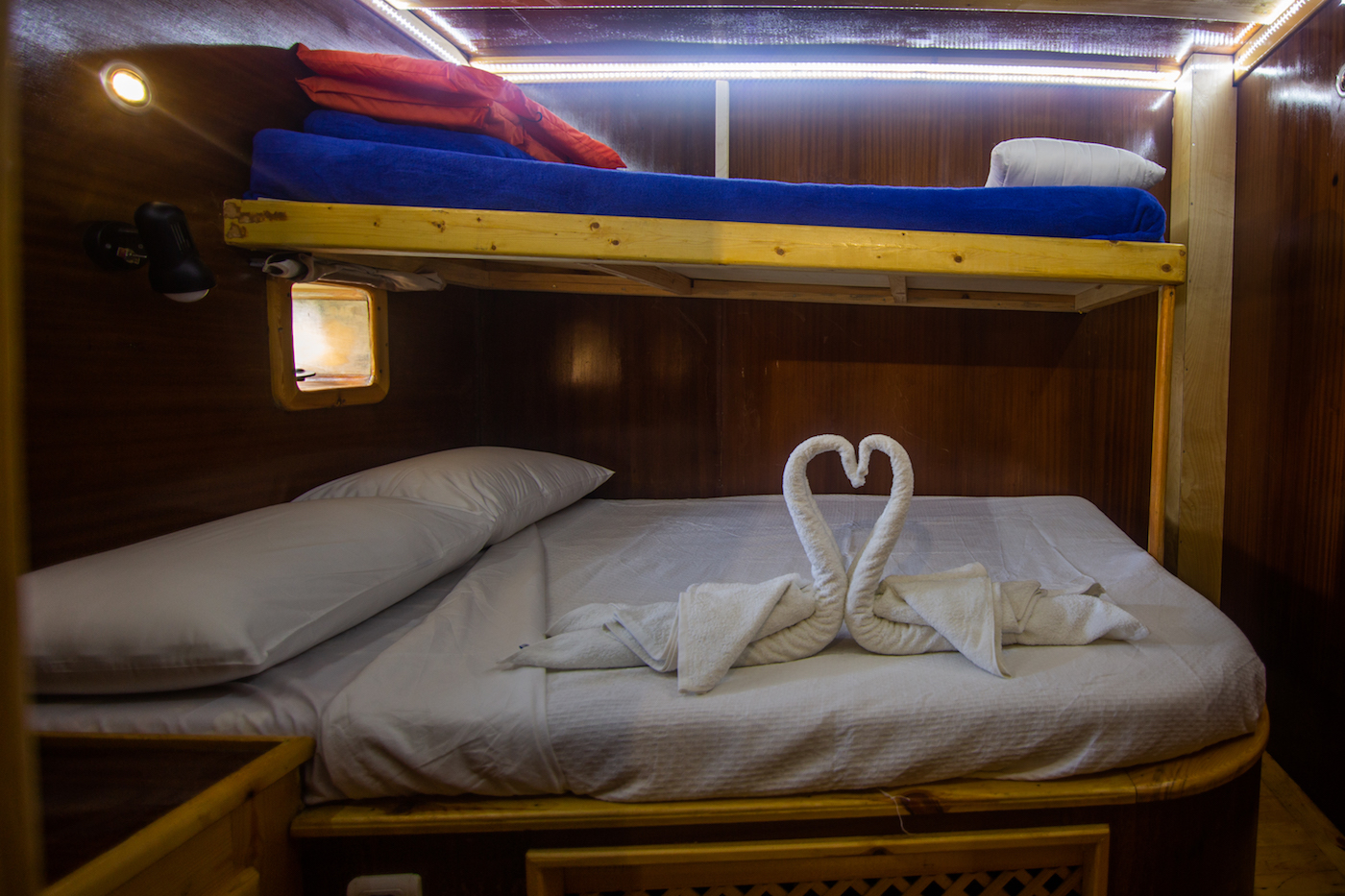 double guest cabin with bunk bed.jpg