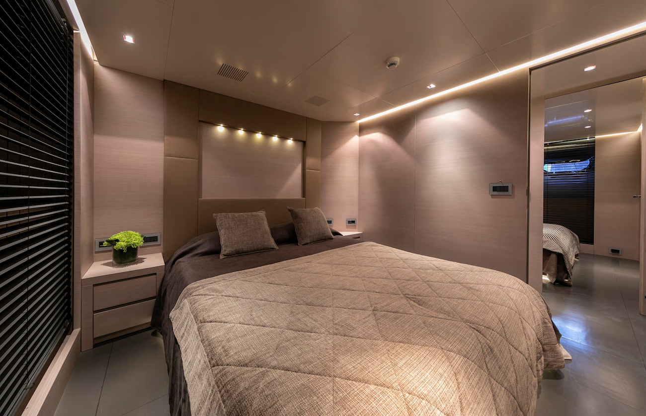 double guest cabin.png