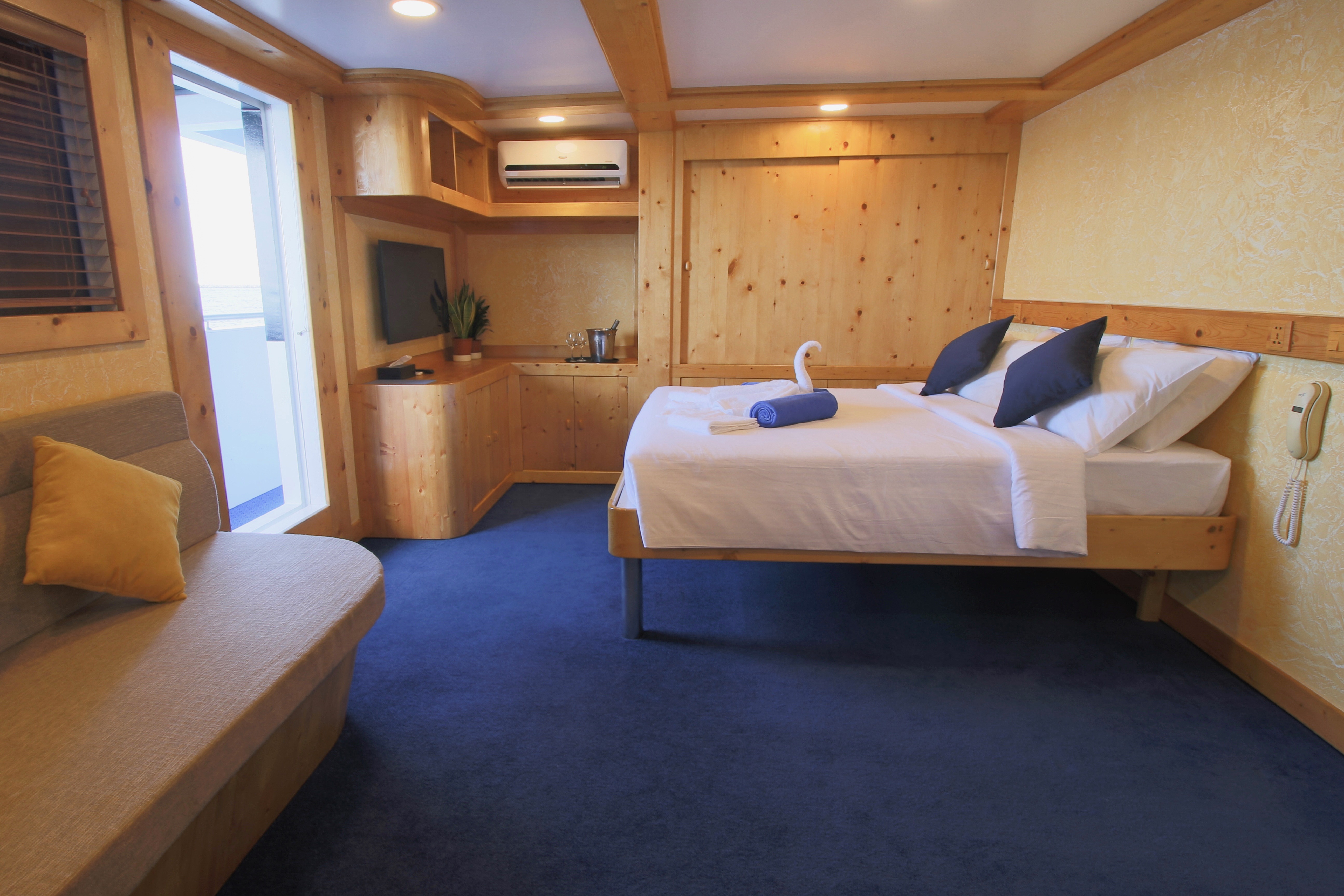 double suite cabin.jpg