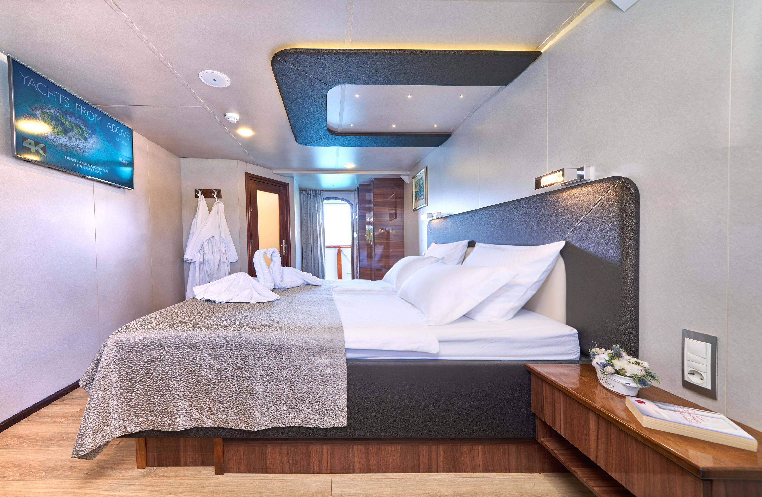 double suite for guests.jpg