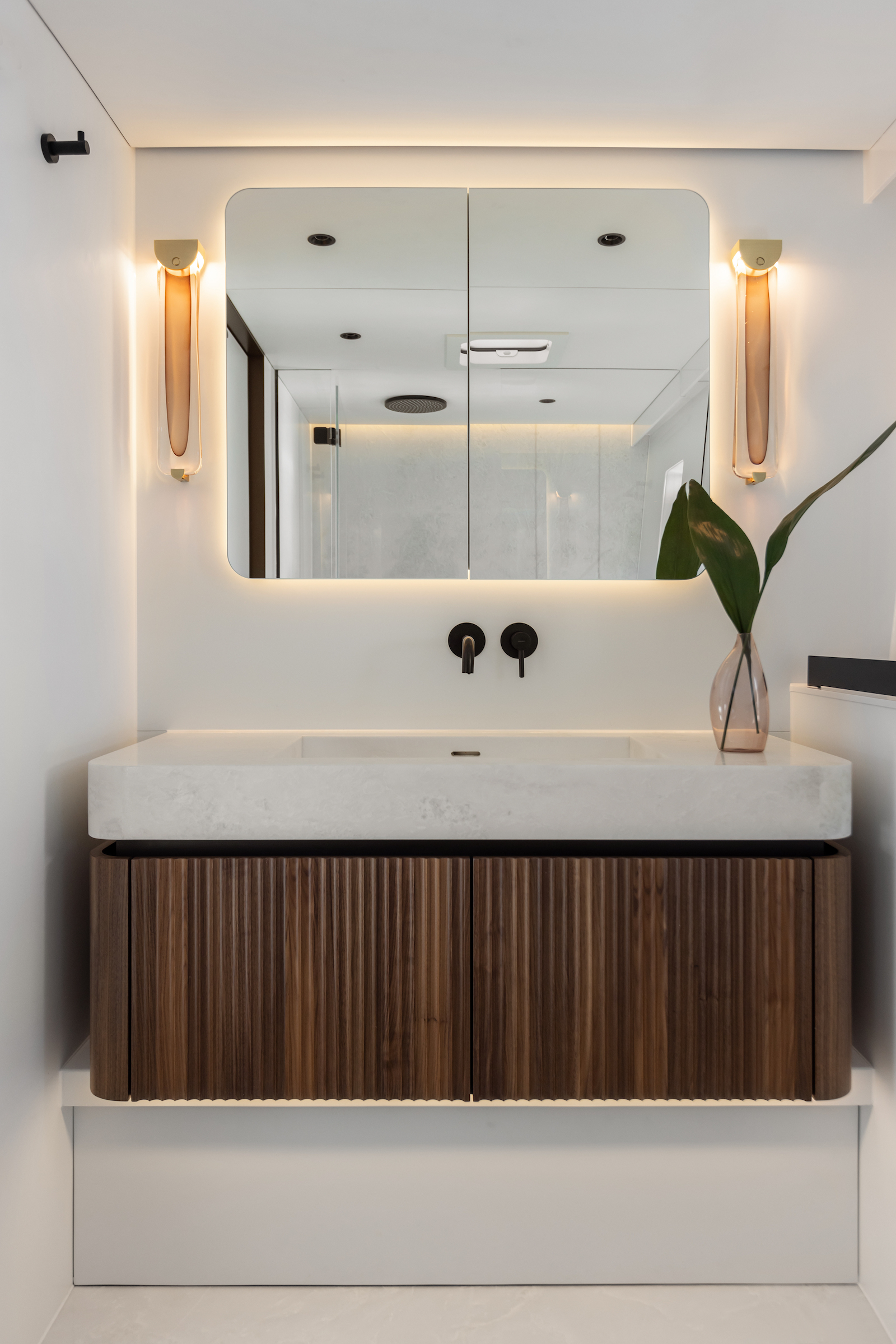ensuite bathroom sink.jpg