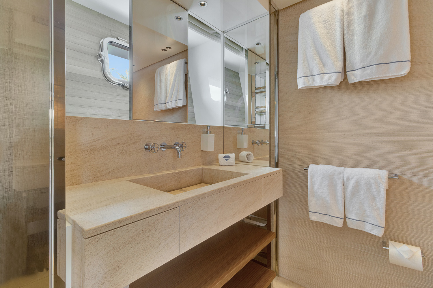 ensuite in detail.jpg