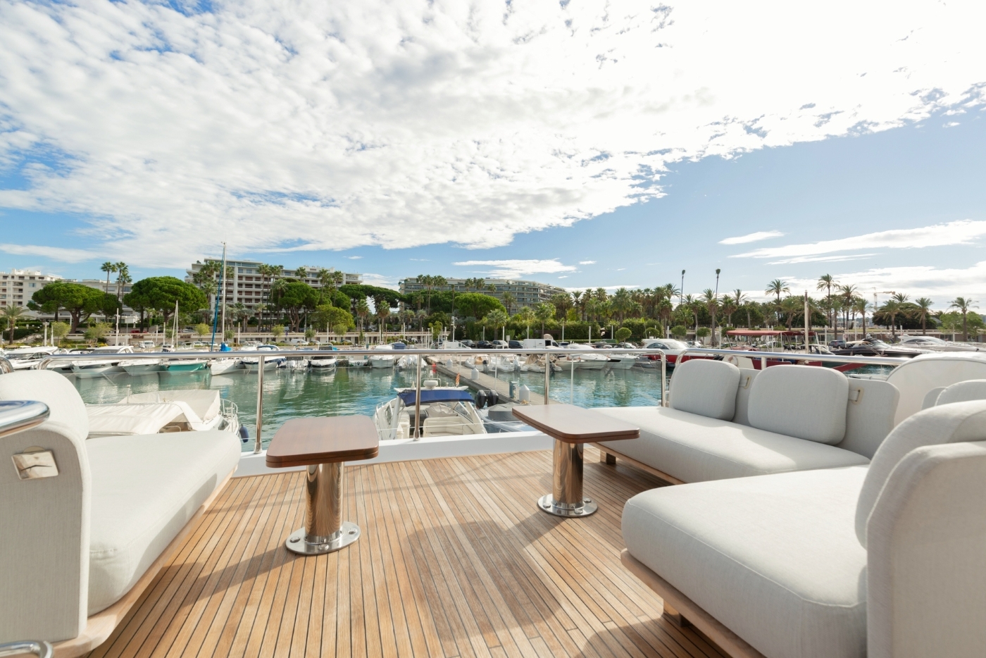 exterior Relaxation area 01.jpg