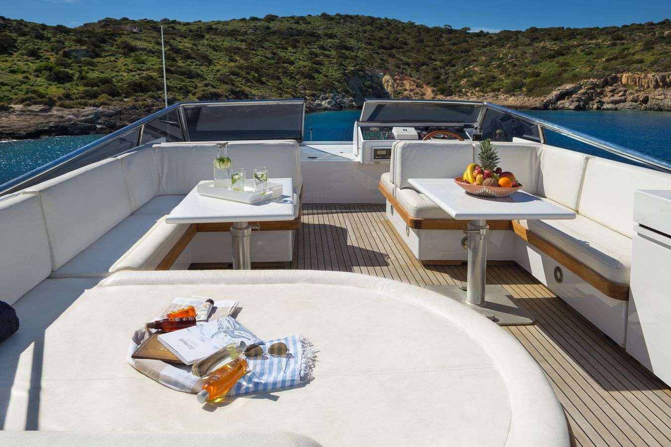 exterior deck seating aera.jpg