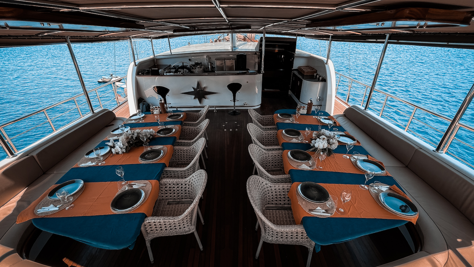 exterior dining tables.jpg