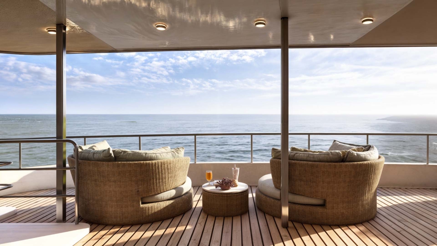 exterior relaxation area with sea views 03.jpg