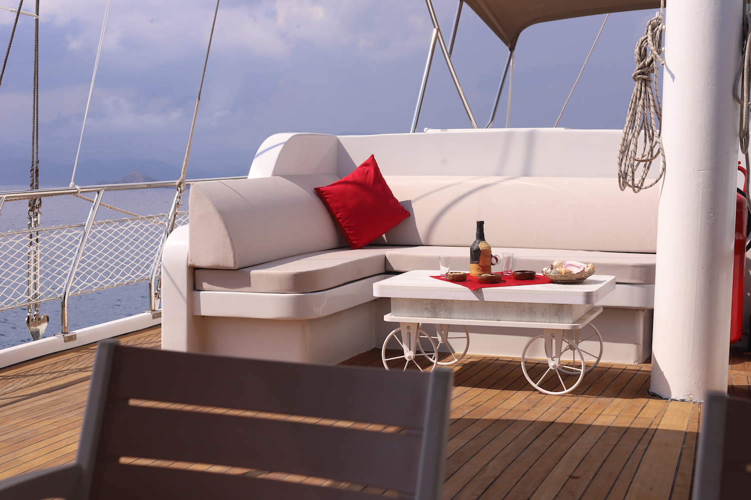 exterior seating .jpg