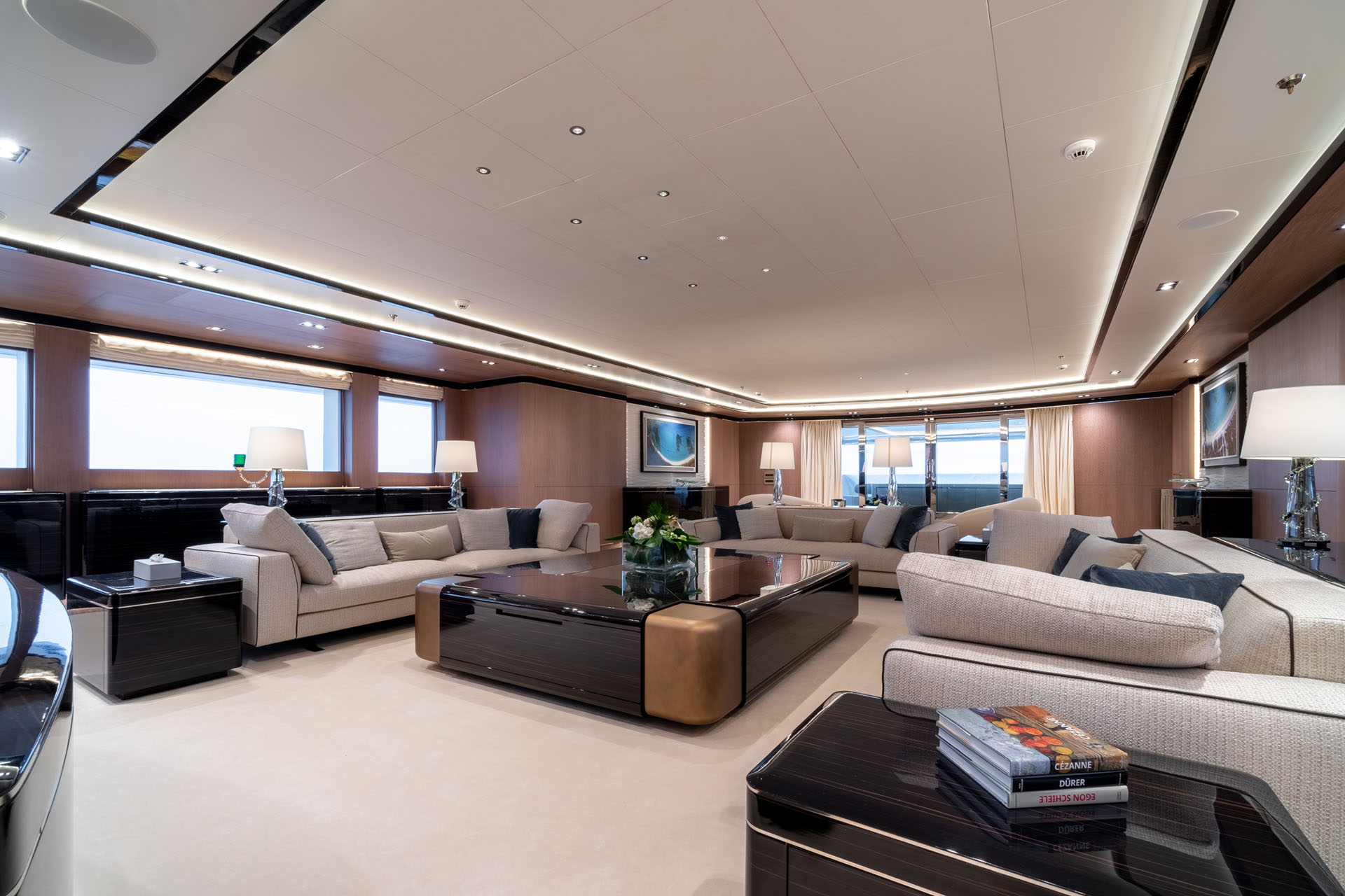 fantastic seating areas in the saloon.jpg
