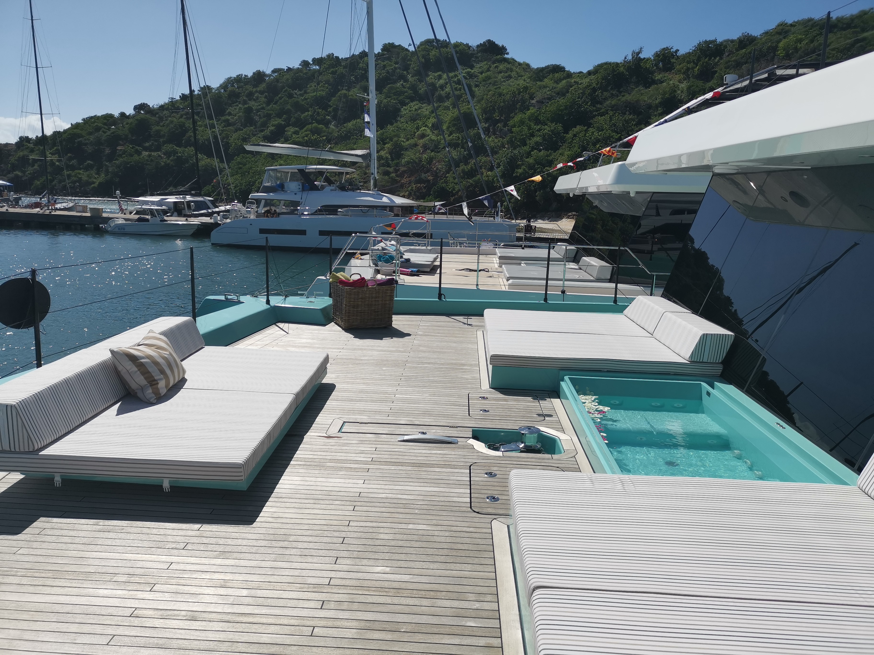 fore deck sunbathing and jacuzzi.jpg