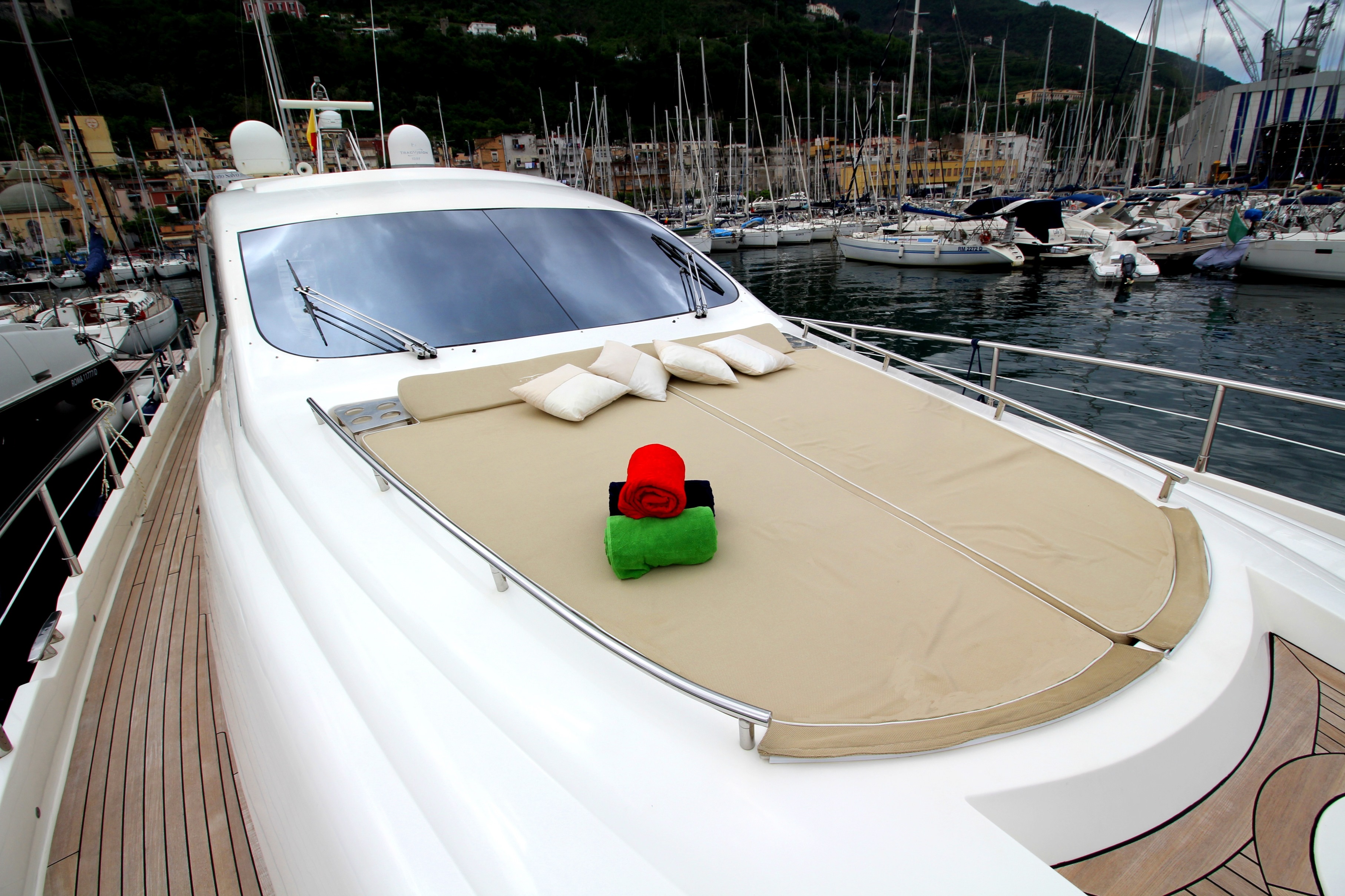 fore sundeck.jpg