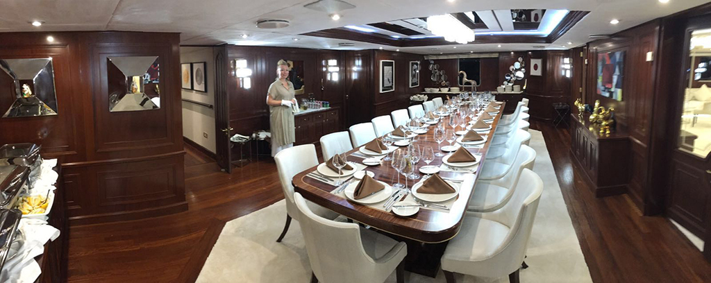formal interior dining saloon.jpg