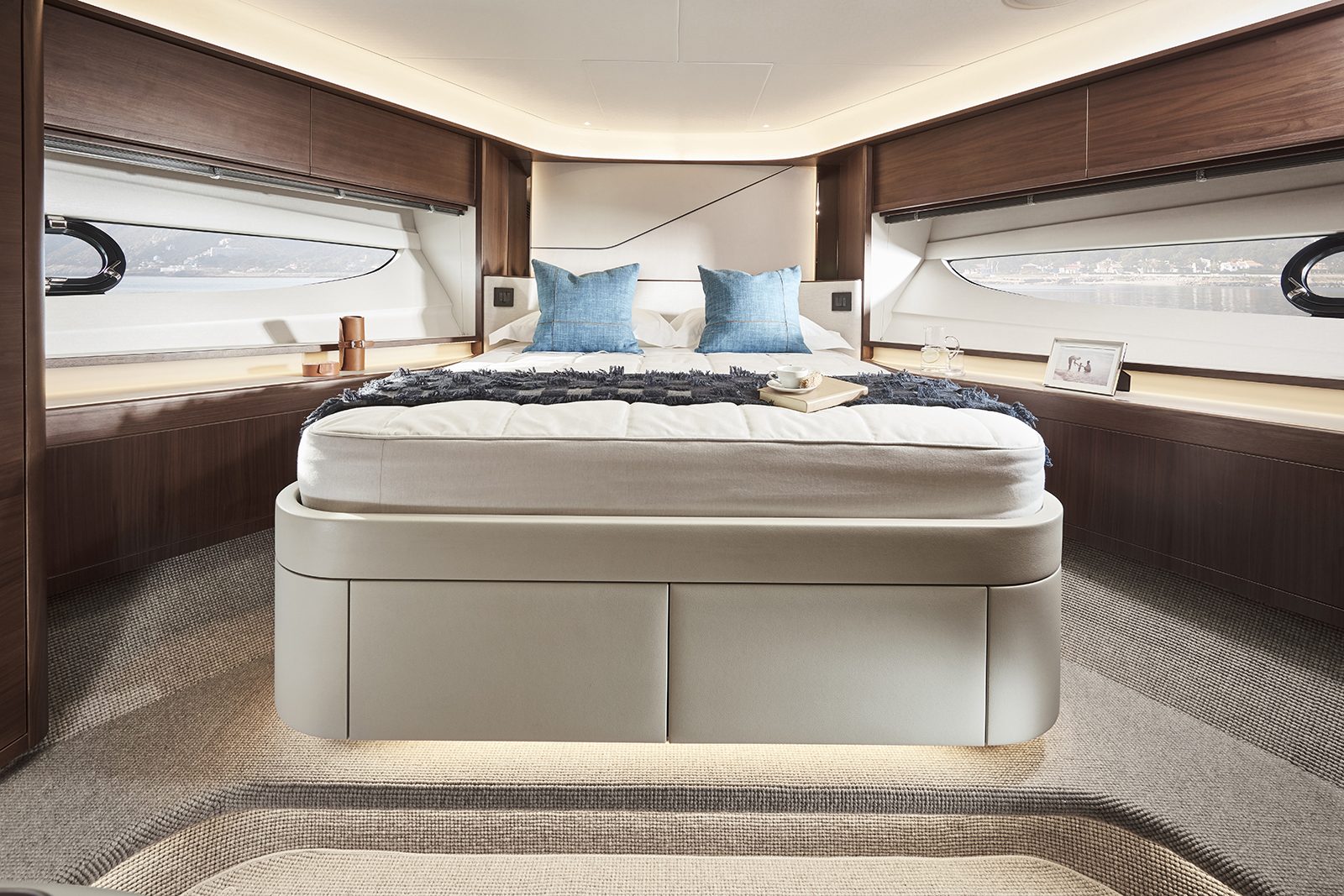 forward guest cabin.jpg