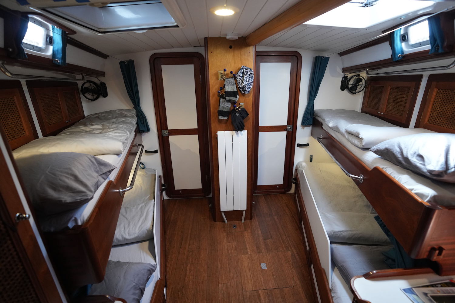 forward sleeping cabin.jpg