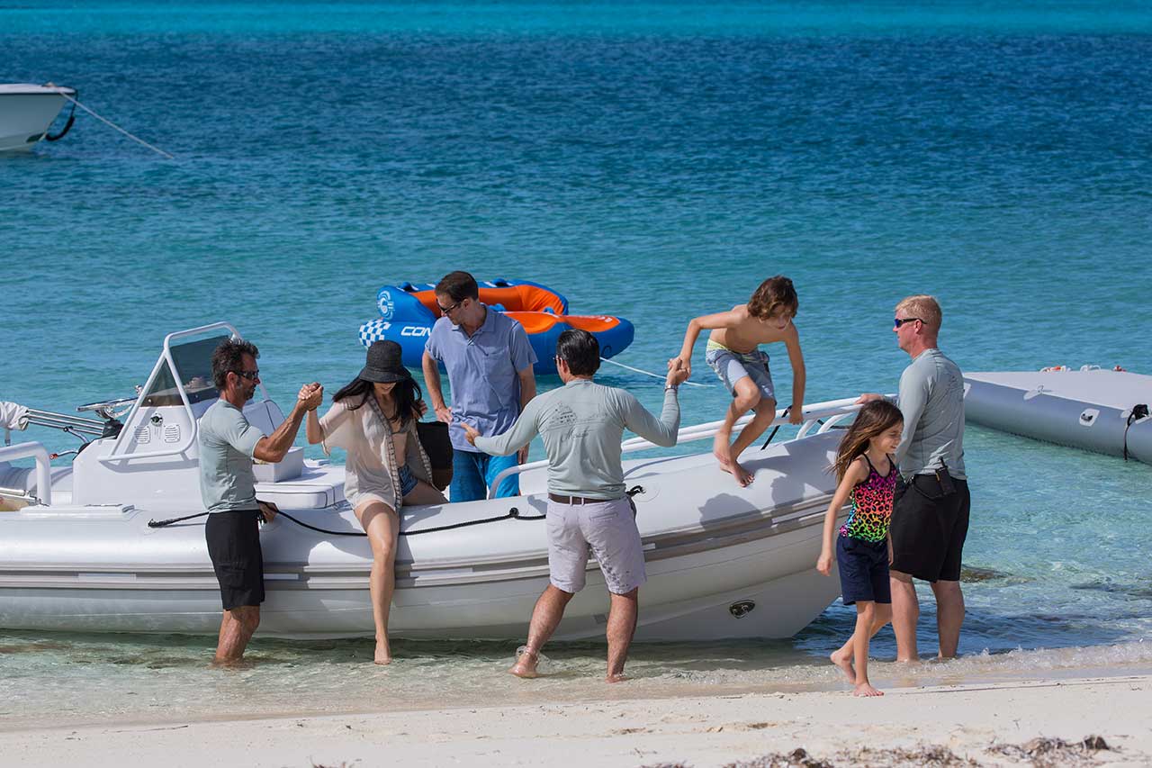 getting of boat beach.jpg