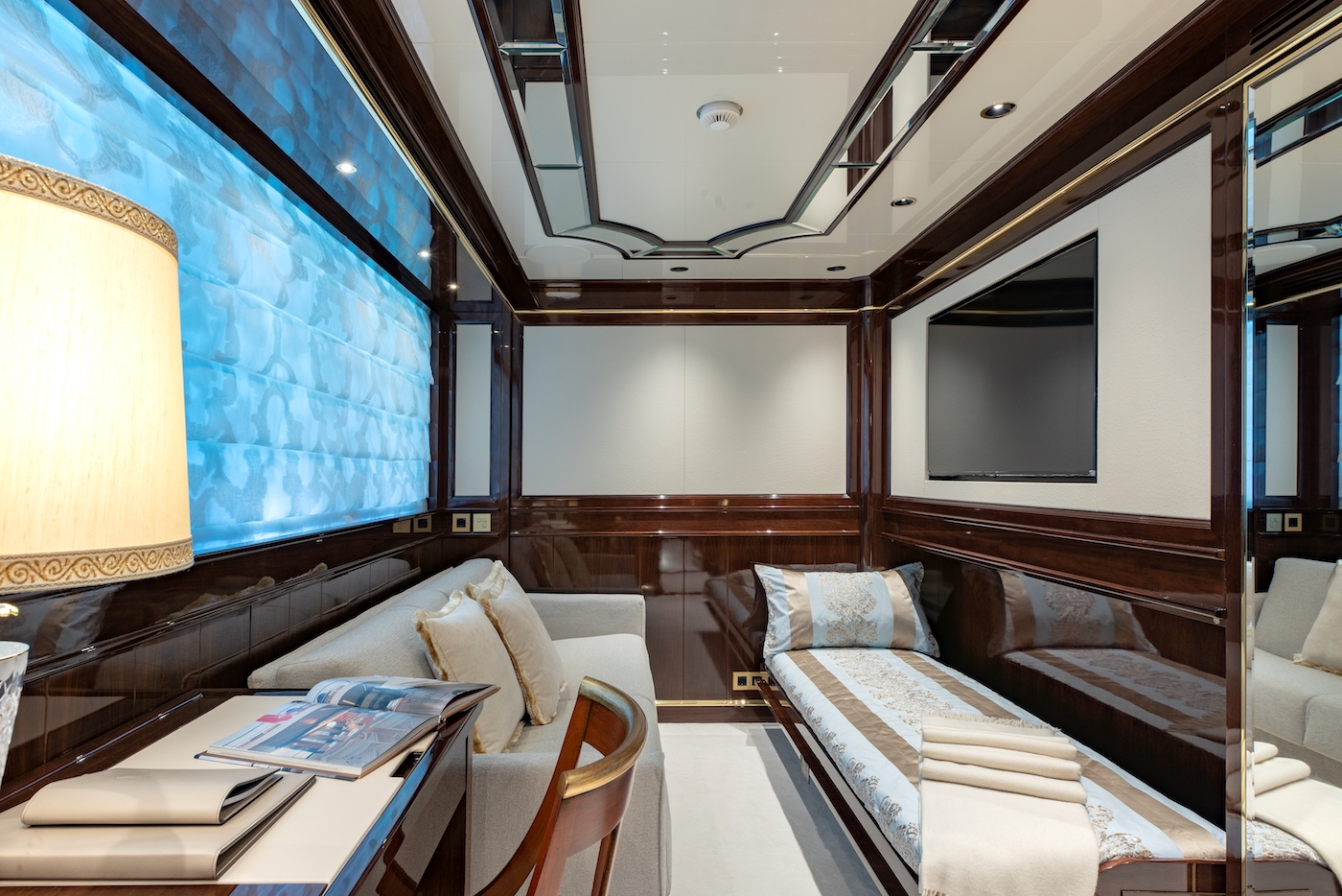 guest cabin - lower deck portside .jpg
