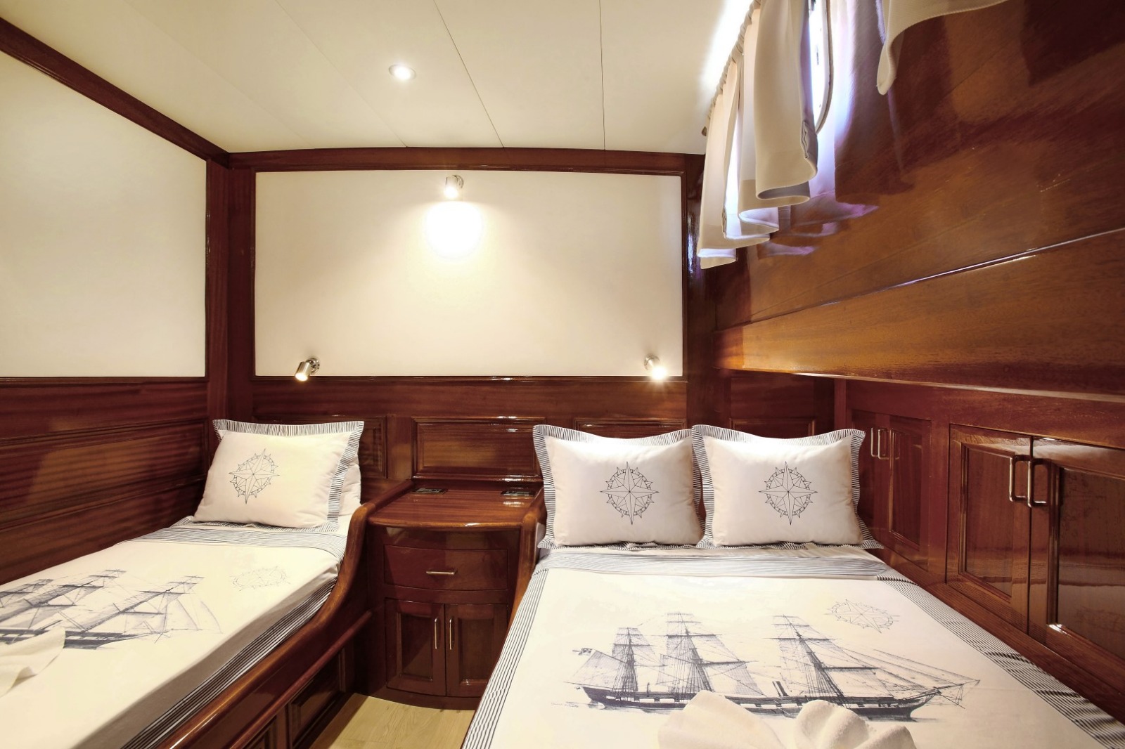 guest cabin twin .jpg