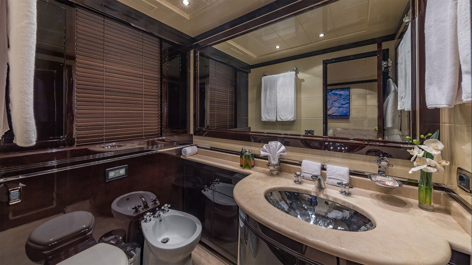 guest ensuite  .jpg