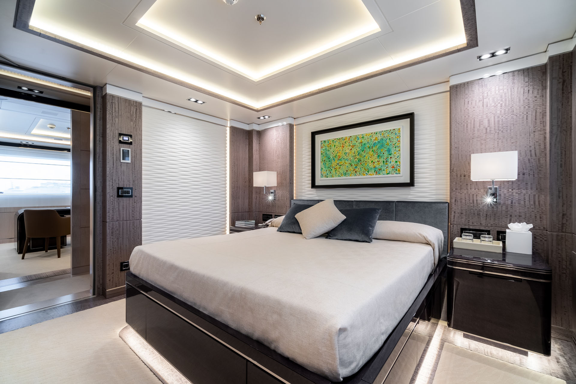 guest suite with inviting ambience.jpg
