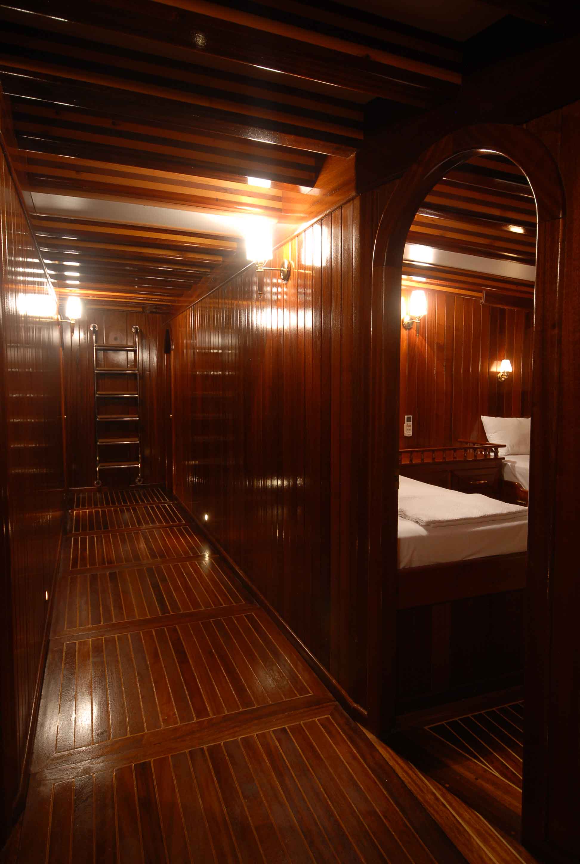 hallway into cabins.jpg