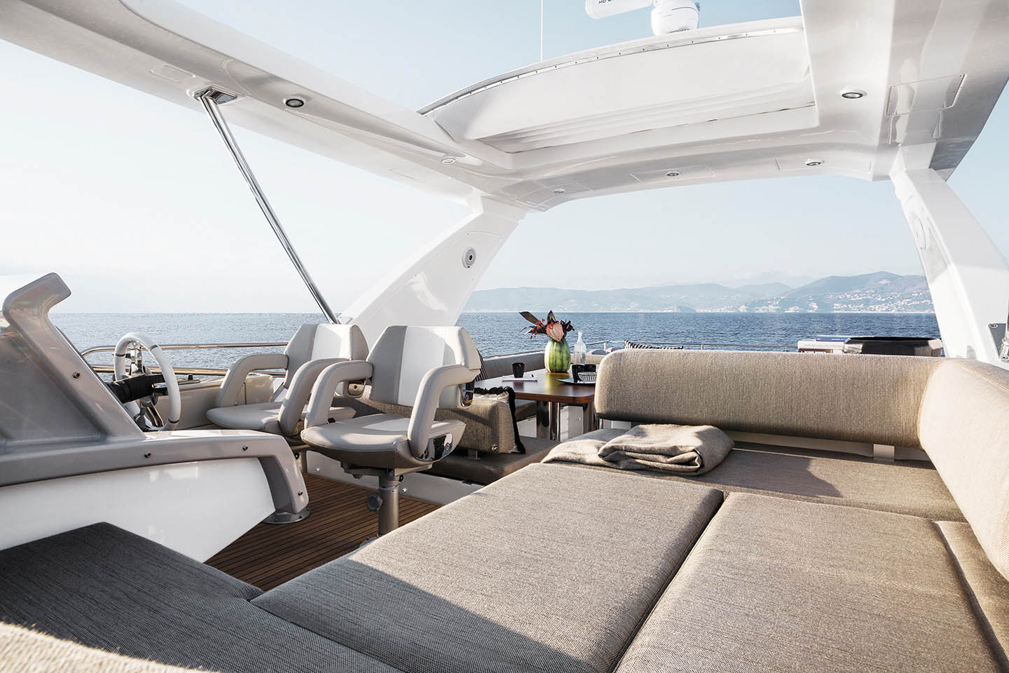 helm and relaxation area.jpg