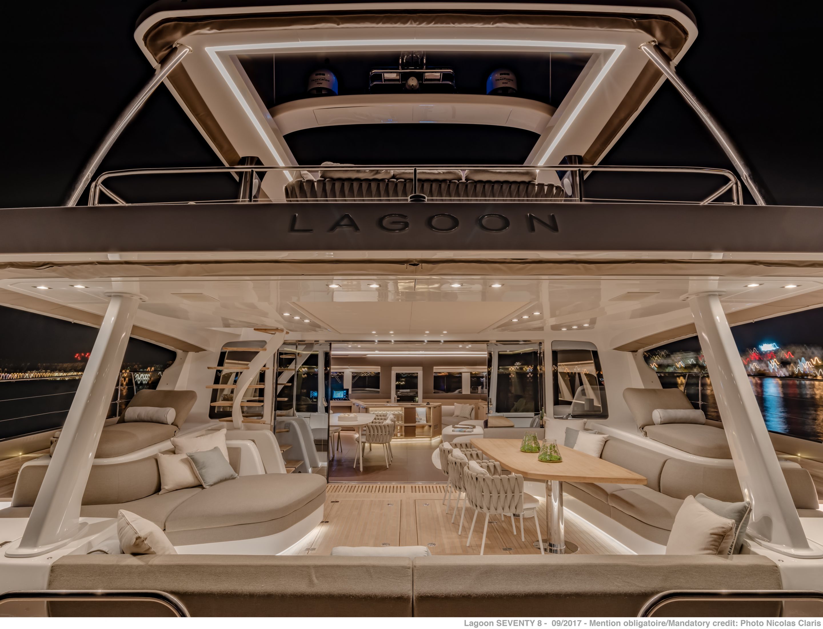 huge aft deck areas.jpg