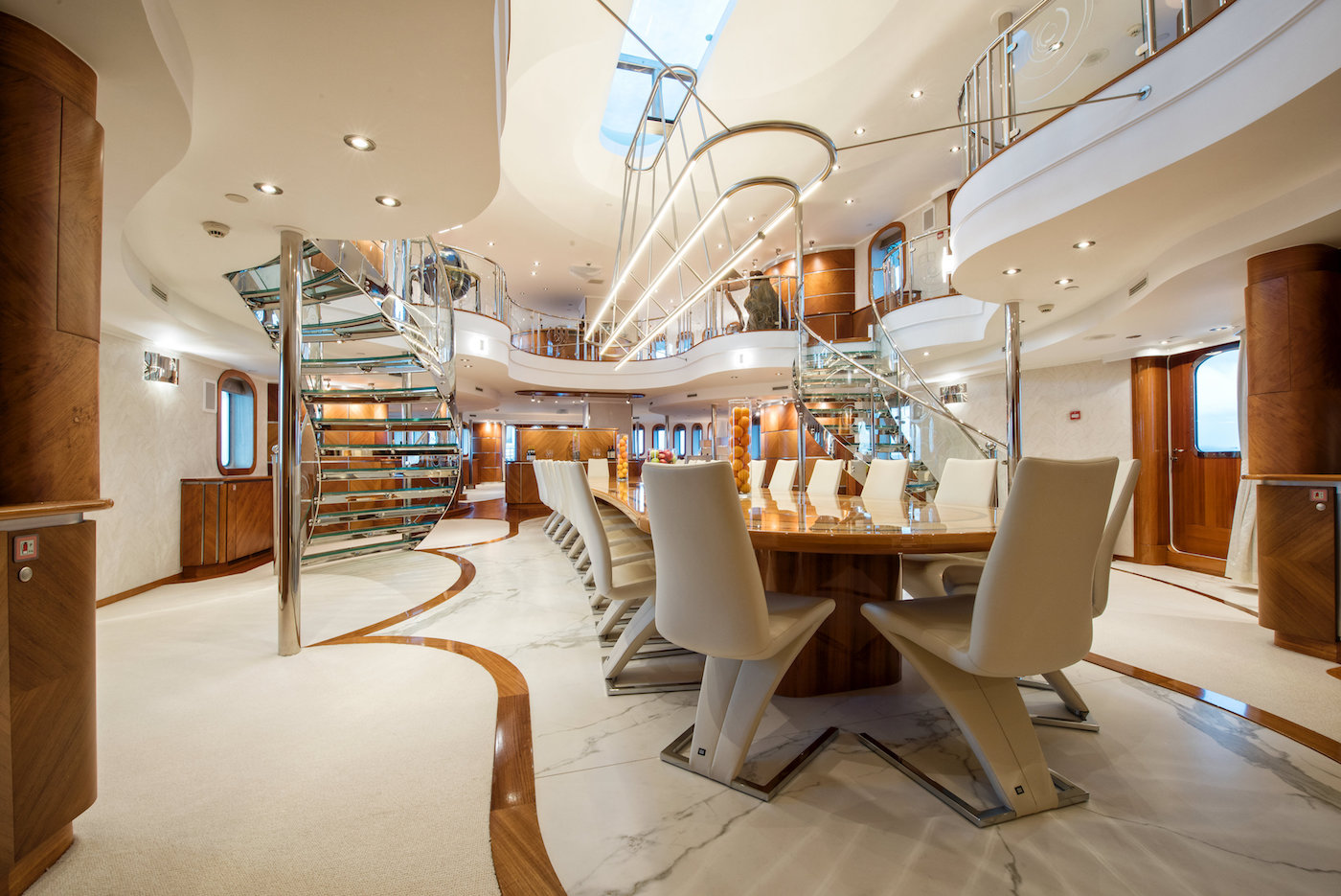 huge dining table.jpg