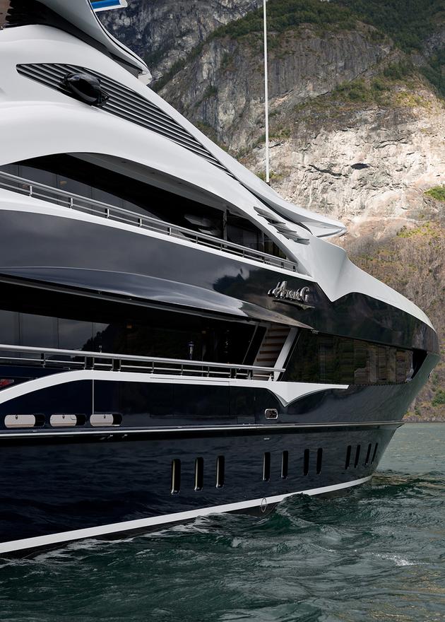 hull detail .jpg