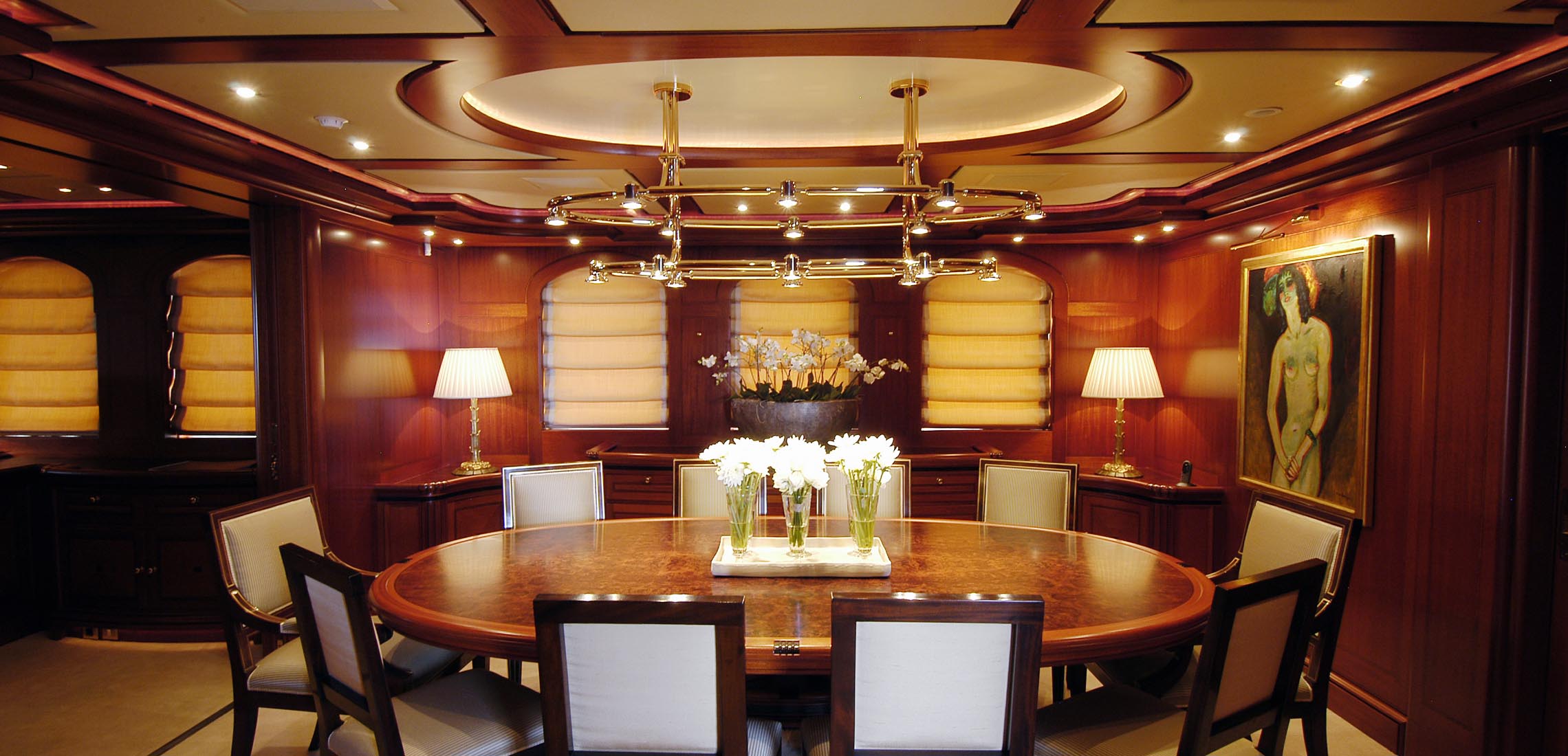 indoor dining - formal.jpg