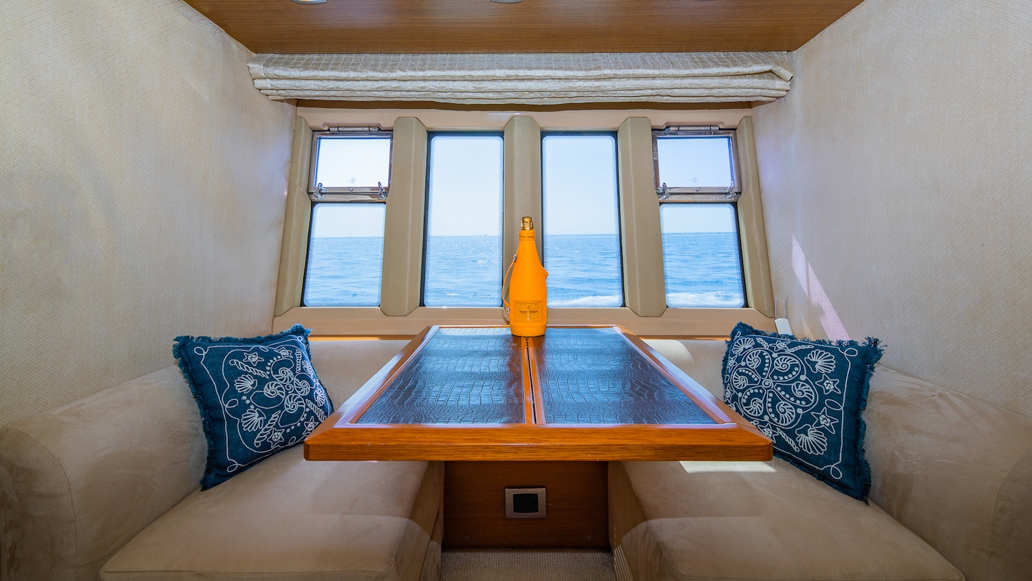 interior seating .jpg