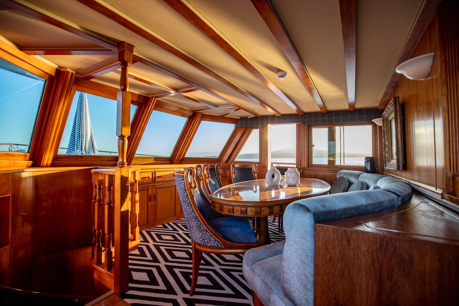 interior seating area  © Ann Orman Photography.jpg