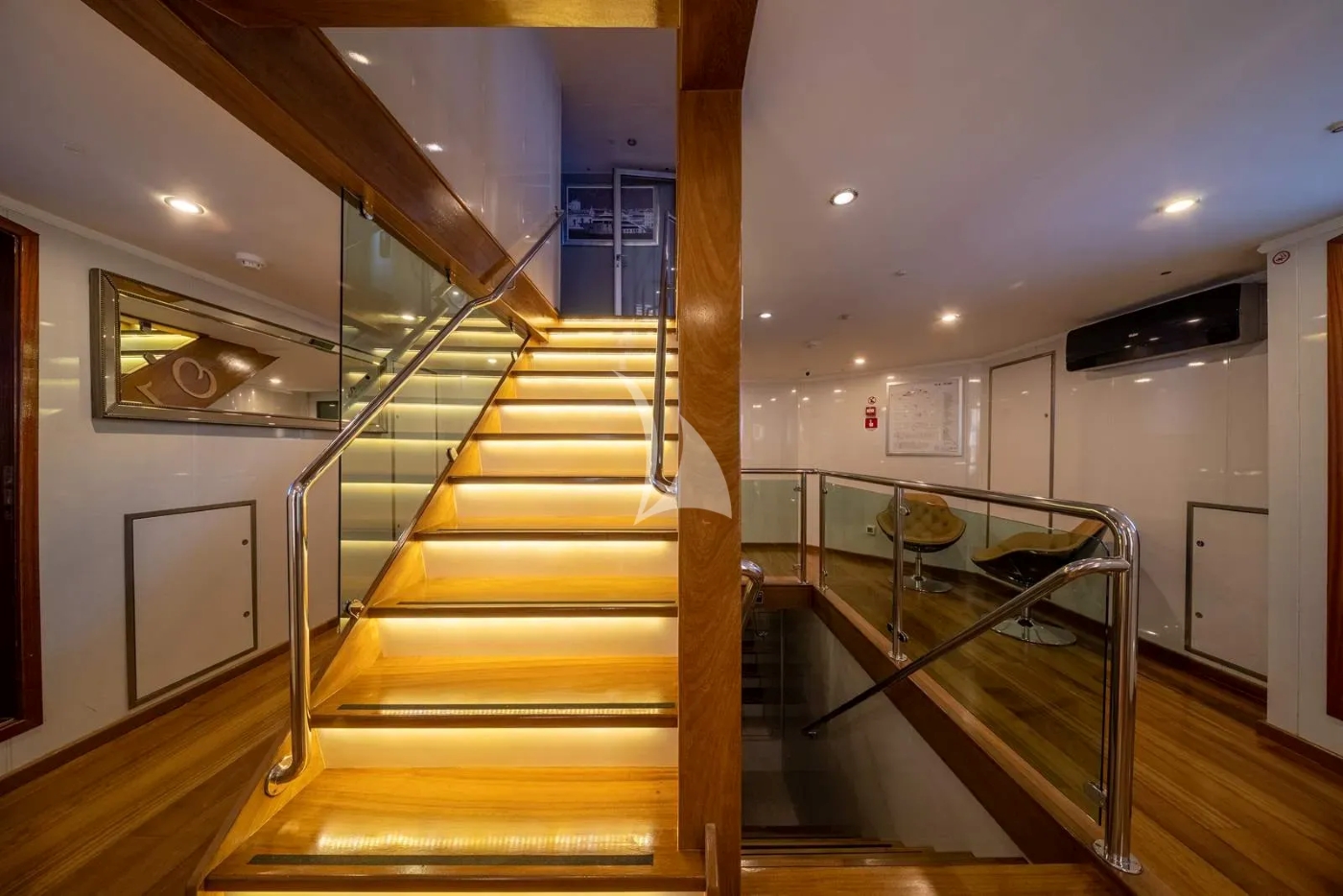 interior staircase.jpg
