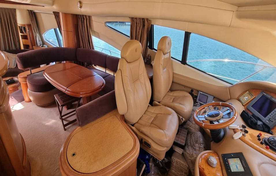 interior. .jpg