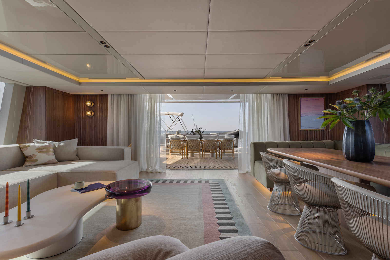 interiors - looking aft.jpg
