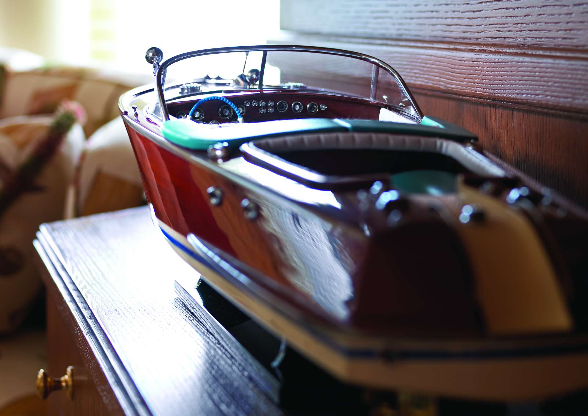 lounge detail.jpg