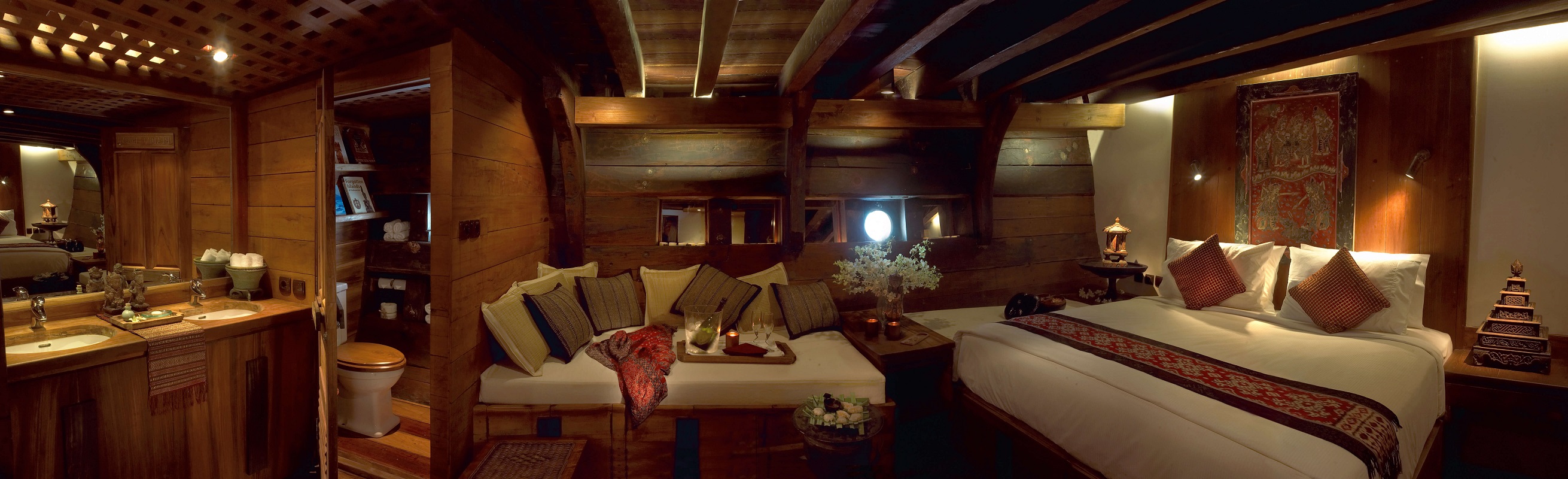 lounge interior.jpg