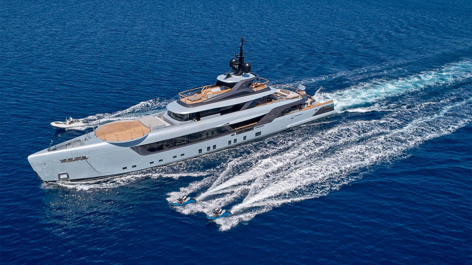 luxury charter yacht GECO.png