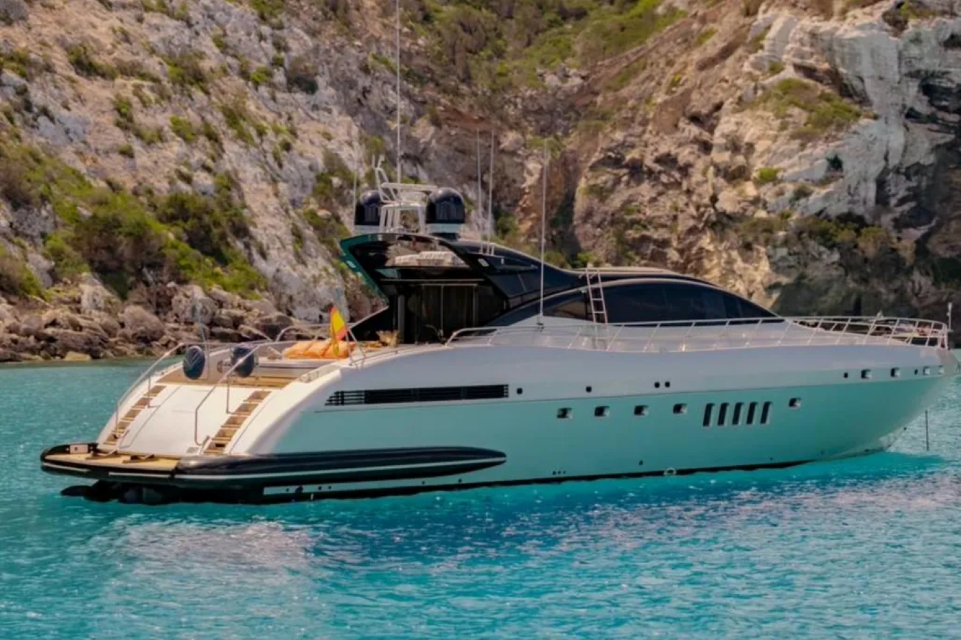 luxury superyacht DRIFT.jpg