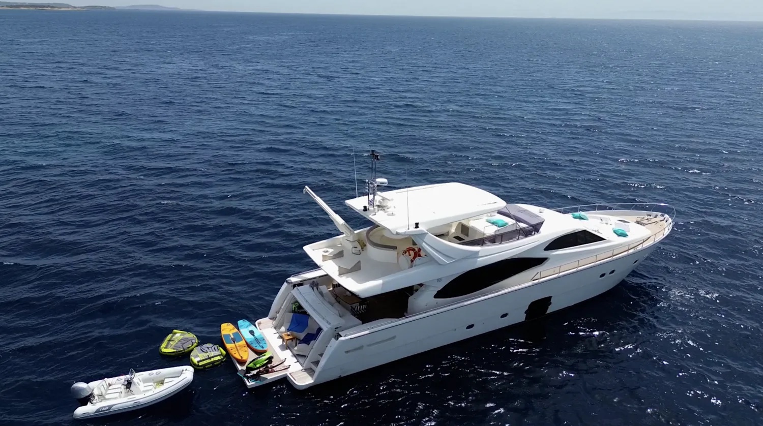 luxury yacht ARGO V.jpg