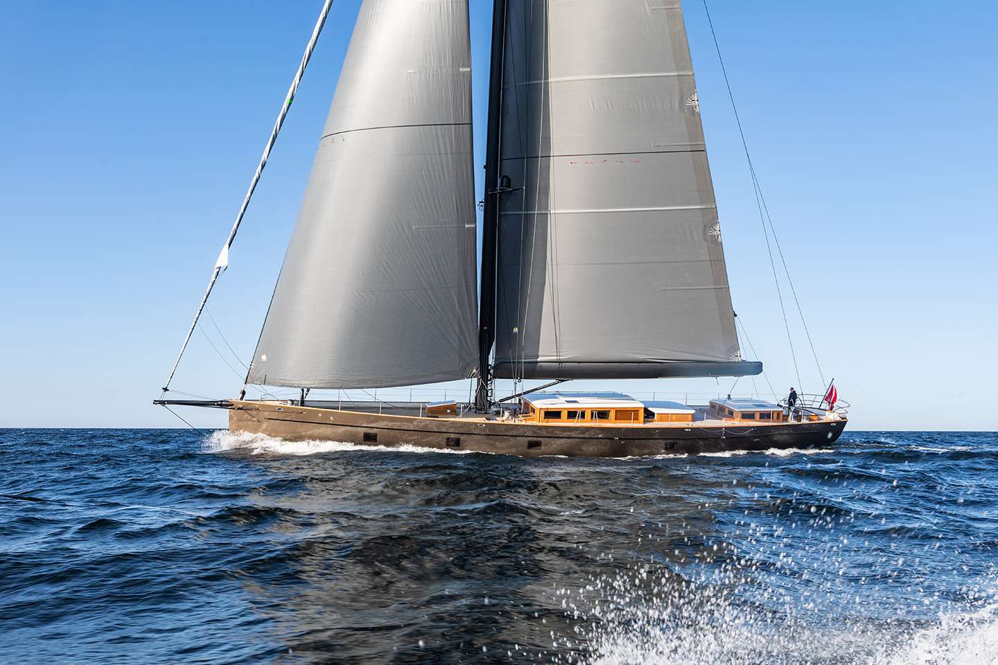 luxury yacht PERSEVERANCE 1.jpg