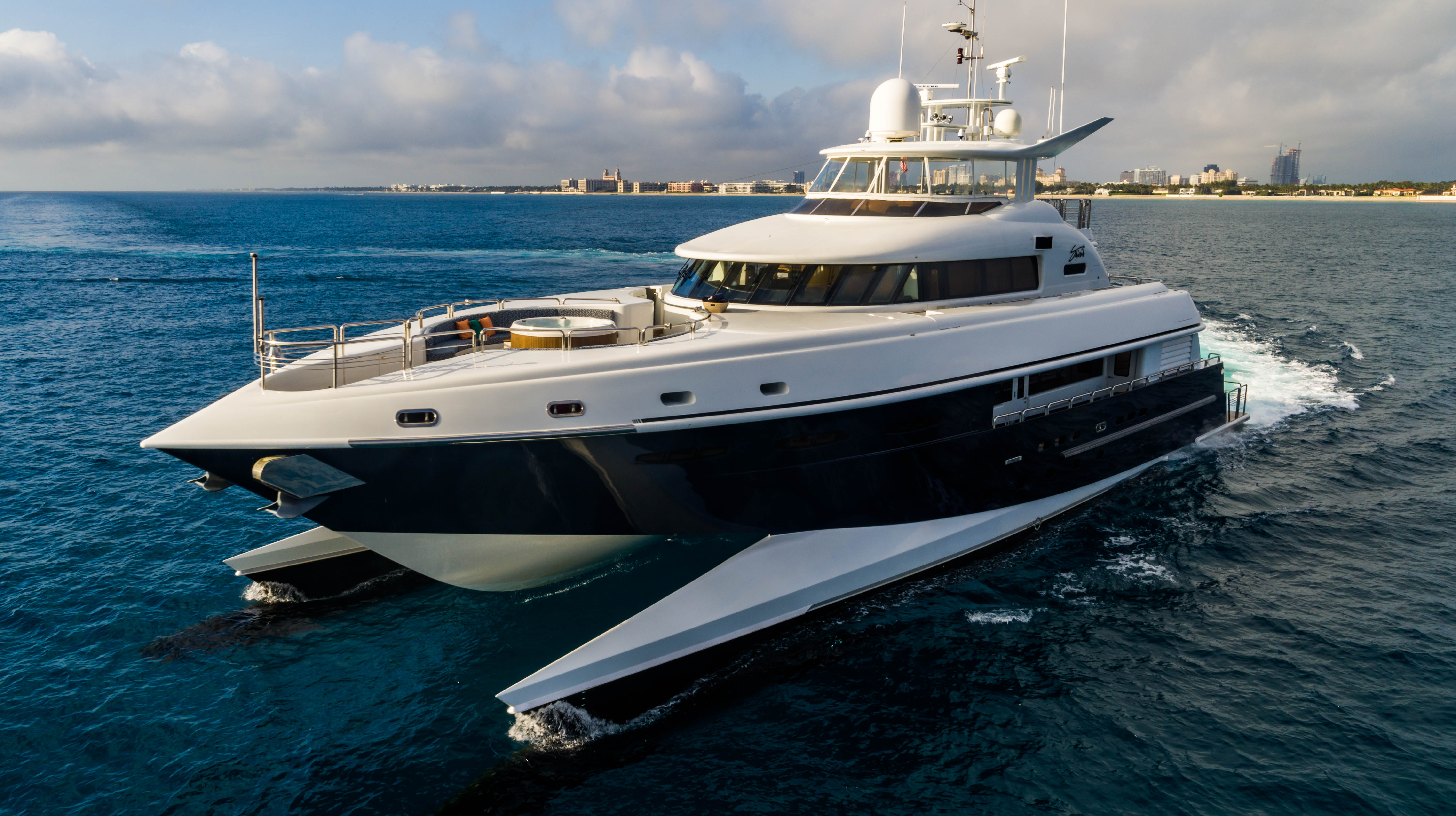 luxury yacht SPIRIT.jpg