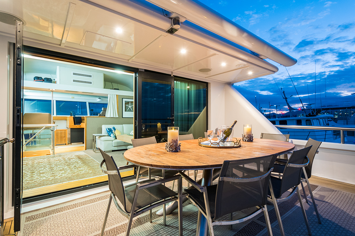 luxury-cruise-upper-deck-01.jpg