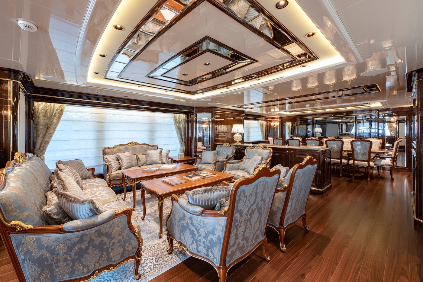 main deck - saloon lounge.jpg