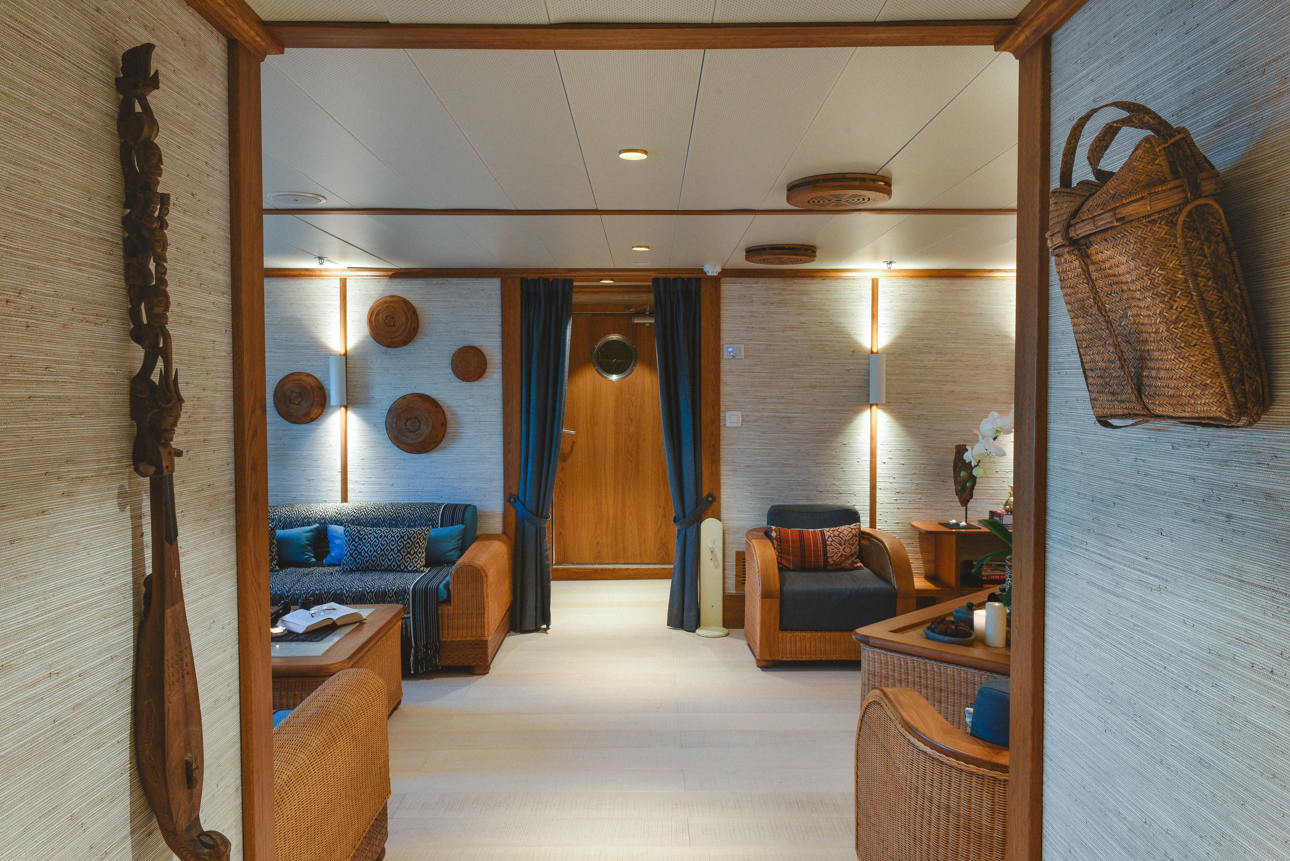 main deck library - Kudanil - Jack Johns.jpg