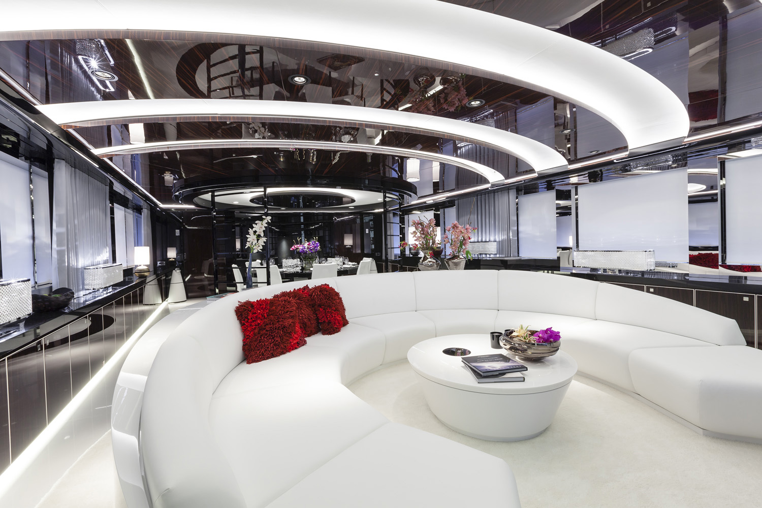 main saloon with circular sofa.jpg