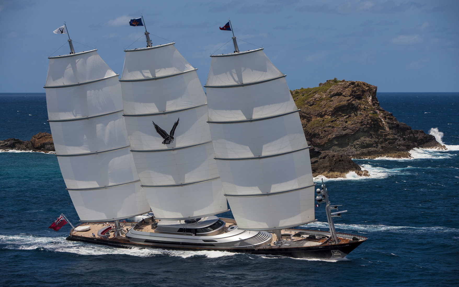 maltese-falcon-by-dykstra-naval-architects-photo-credit-onne-van-der-wal.jpg